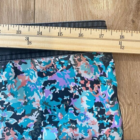 Roxy Floral Print Summer Beach Shorts - Picture 5 of 10
